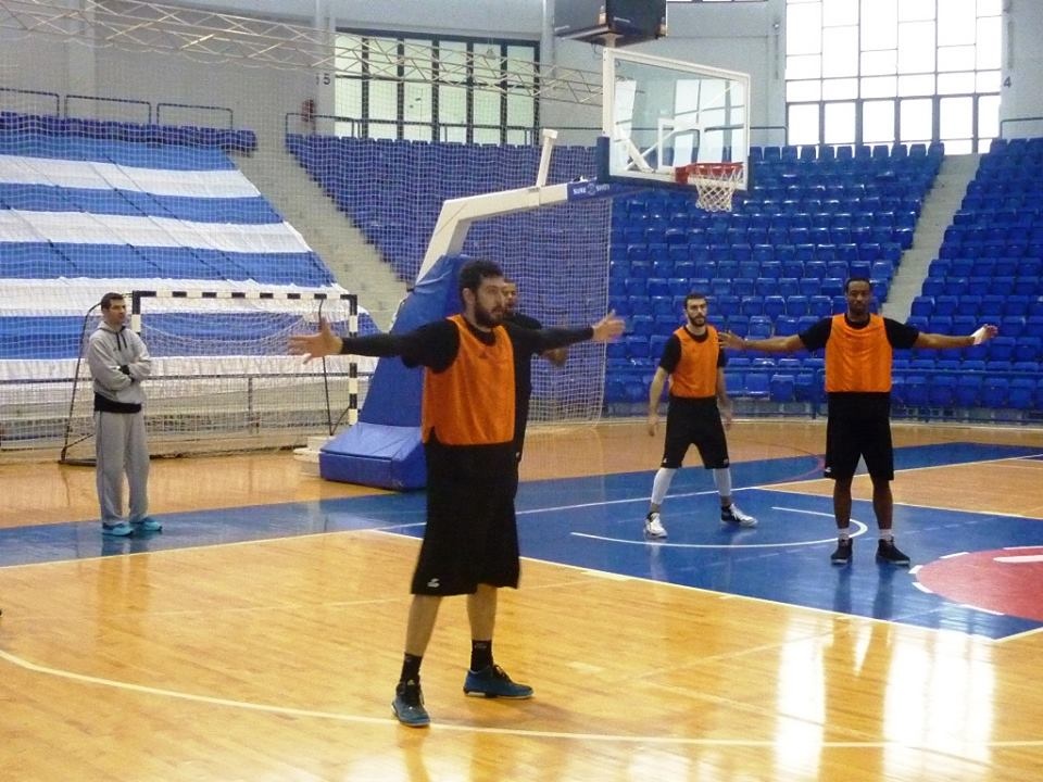 ΠΑΟΚ: Προπόνηση και μίνι τούρτα (video+photos)