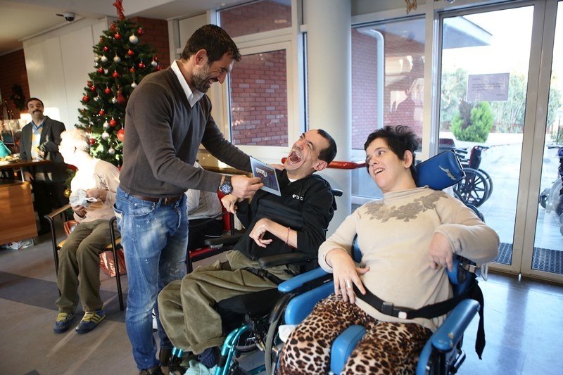 Εθνική Ελλάδας: Επίσκεψη στο σύλλογο Συνδρόμου Down (photos)