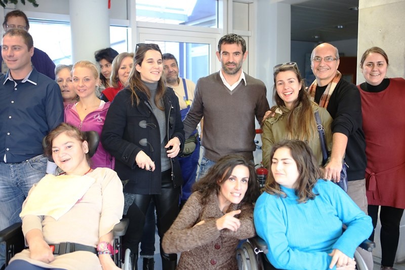 Εθνική Ελλάδας: Επίσκεψη στο σύλλογο Συνδρόμου Down (photos)