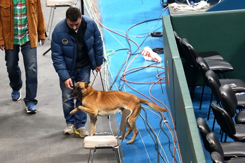 Παναθηναϊκός – Μπαρτσελόνα: Ο έλεγχος της αστυνομίας για βόμβα (photos)
