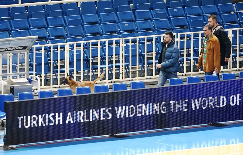 Παναθηναϊκός – Μπαρτσελόνα: Ο έλεγχος της αστυνομίας για βόμβα (photos)