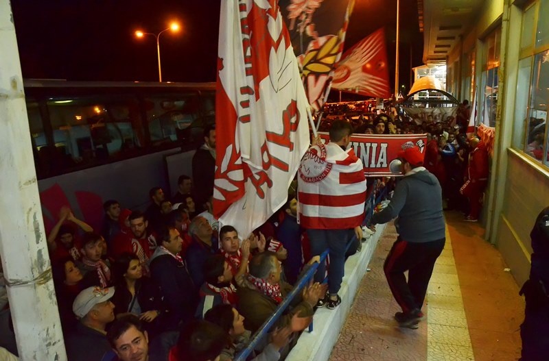 Ολυμπιακός: Αποθέωση στην Μυτιλήνη (photos)
