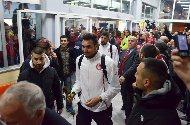 Ολυμπιακός: Αποθέωση στην Μυτιλήνη (photos)