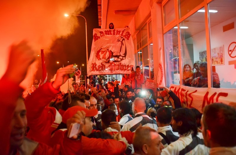 Ολυμπιακός: Αποθέωση στην Μυτιλήνη (photos)