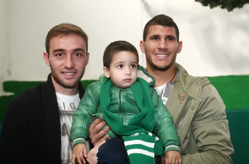 Παναθηναϊκός: Πλήθος κόσμου αλλά και Καρέλης, Ντίνας στο Bazaar (photos)