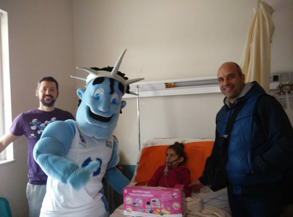 Κολοσσός Ρόδου: Μοίρασαν δώρα και χαρά (photos)