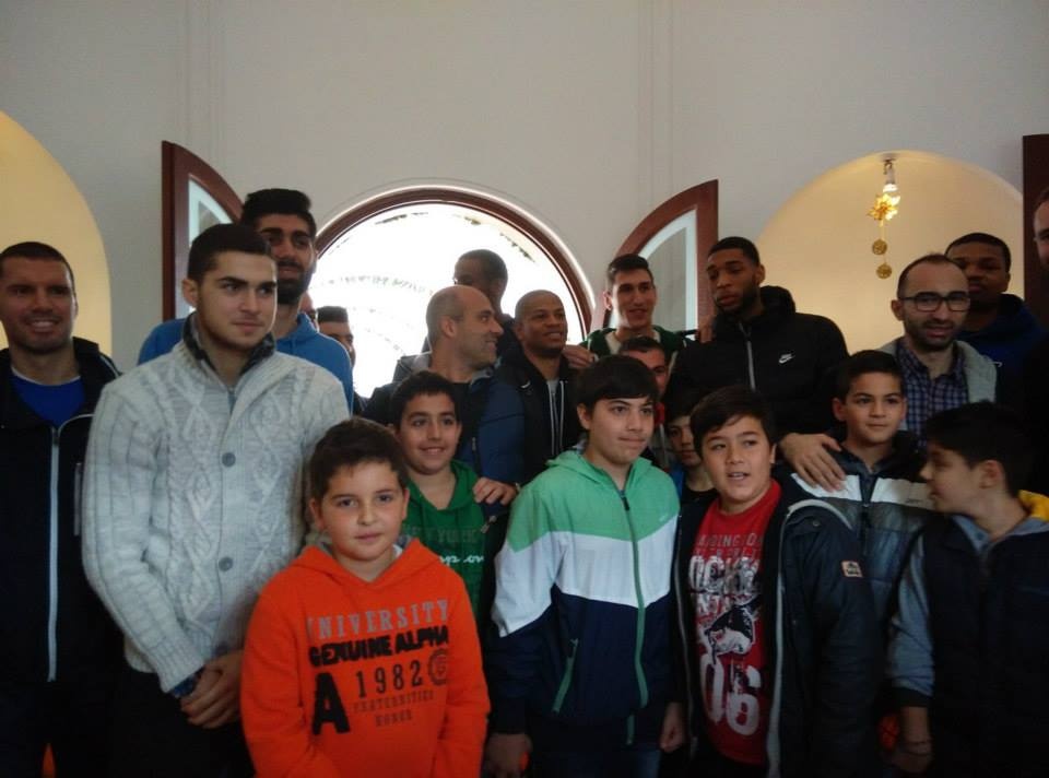 Κολοσσός Ρόδου: Έγιναν ξανά παιδιά (photos)