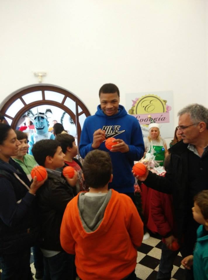 Κολοσσός Ρόδου: Έγιναν ξανά παιδιά (photos)