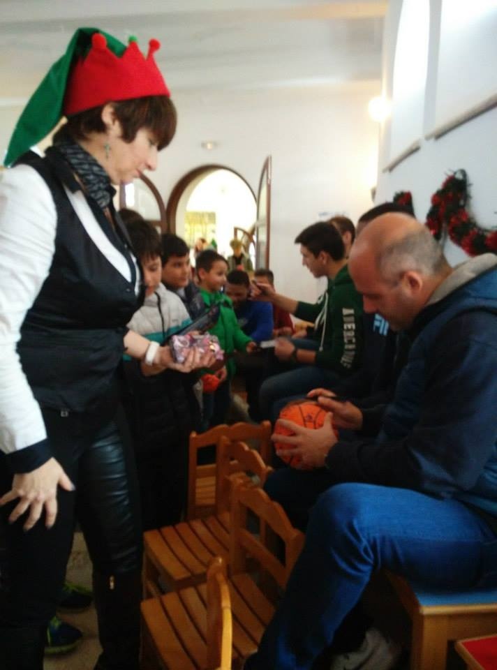 Κολοσσός Ρόδου: Έγιναν ξανά παιδιά (photos)