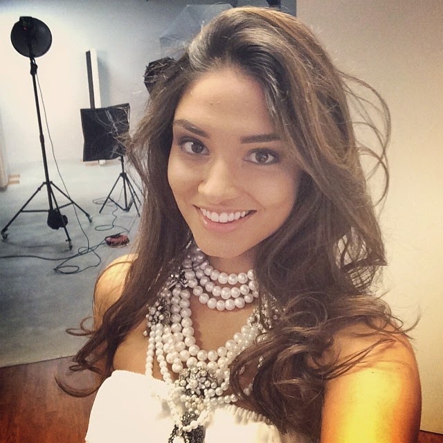 Αστέρας της Τσέλσι «σκόραρε» ... παράνομα με την Μις Ολλανδία   (photos)