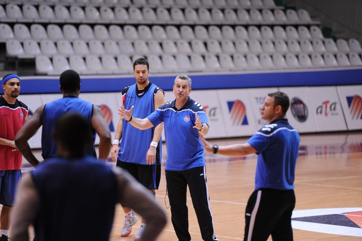 Τόφας Μπούρσα: Ανέλαβε ο Ζούρος (photos)