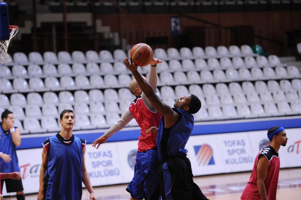 Τόφας Μπούρσα: Ανέλαβε ο Ζούρος (photos)