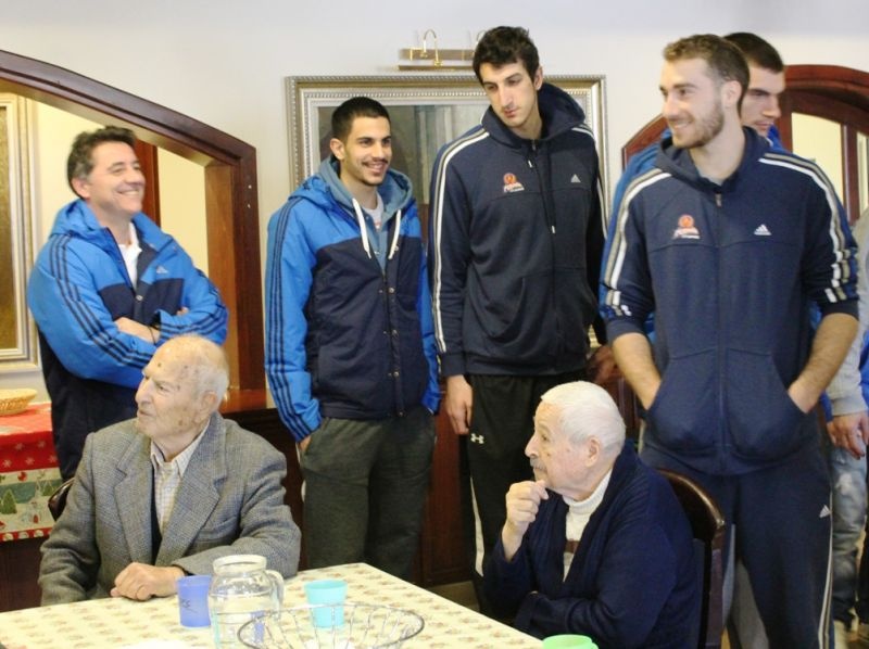 Ρέθυμνο: Χριστουγεννιάτικη «αγκαλιά» (photos)