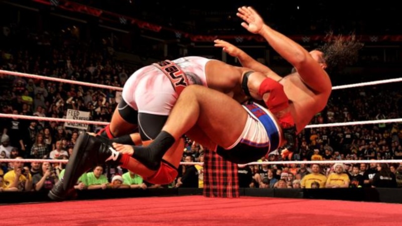 Raw: Χριστούγεννα με Hulk Hogan (videos+photos)