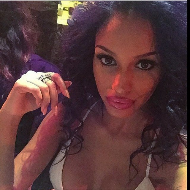 Στο Survivor η πρώην του Μπαλοτέλι και η κόρη του Κανίγκια! (photos)