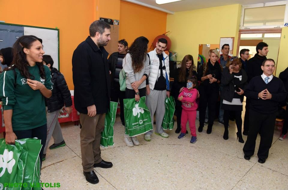 Παναθηναϊκός: Μοίρασε αγάπη σε παιδιά (photos)
