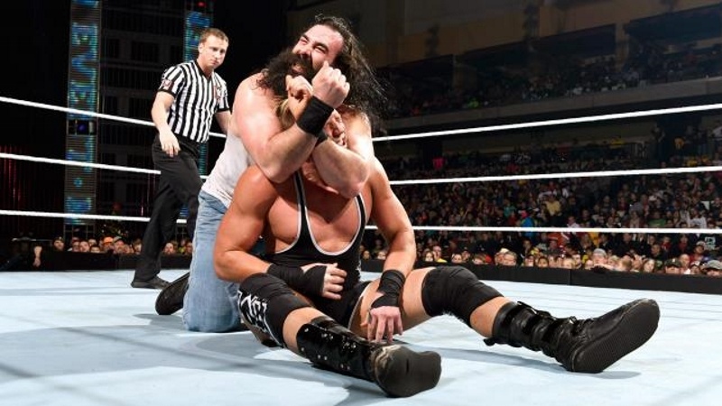 Main Event: Χριστουγεννιάτικη νίκη για Big E. (photos+videos)