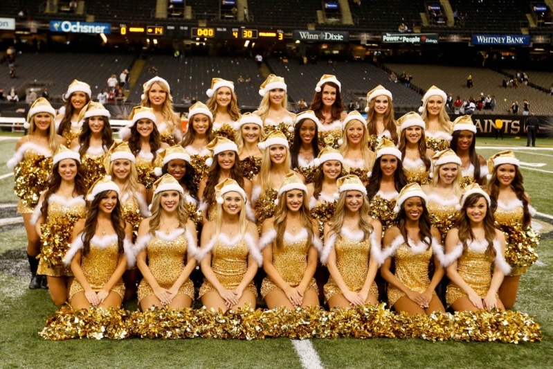 NFL: Στο 100% χριστουγεννιάτικες Cheerleaders (photos)