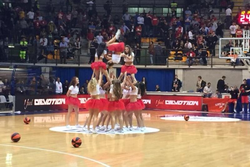 Ευρωλίγκα: Με διαφορά στήθους! (photos)