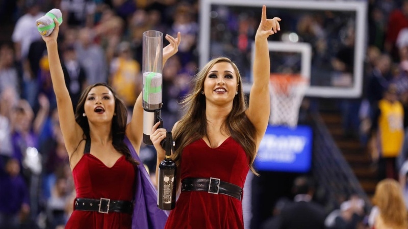 NBA: Χριστουγεννιάτικες χορεύτριες (photos)