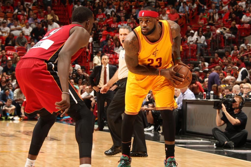 Χιτ - Καβαλίερς: Ο… 31άρης Ουέιντ νίκησε τον… 30άρη Λεμπρόν (photos+videos)