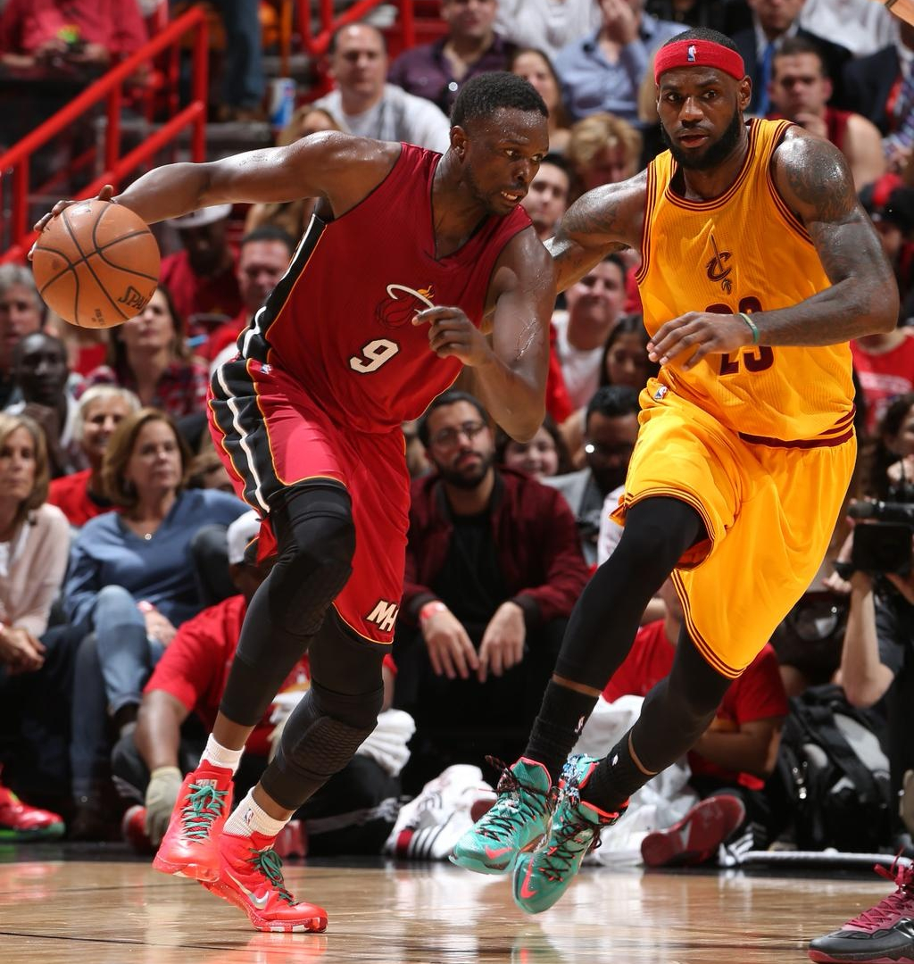 Χιτ - Καβαλίερς: Ο… 31άρης Ουέιντ νίκησε τον… 30άρη Λεμπρόν (photos+videos)