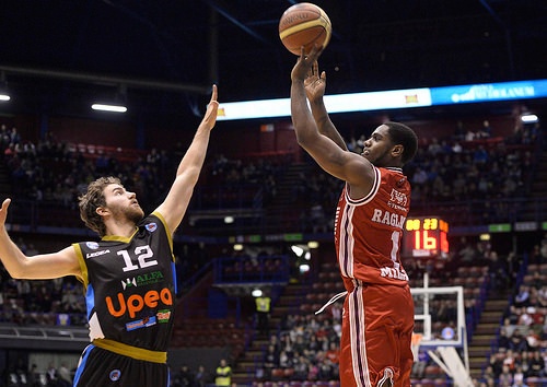 Αρμάνι Μιλάνο: «30άρα» στην... απόρθητη έδρα της (photos)