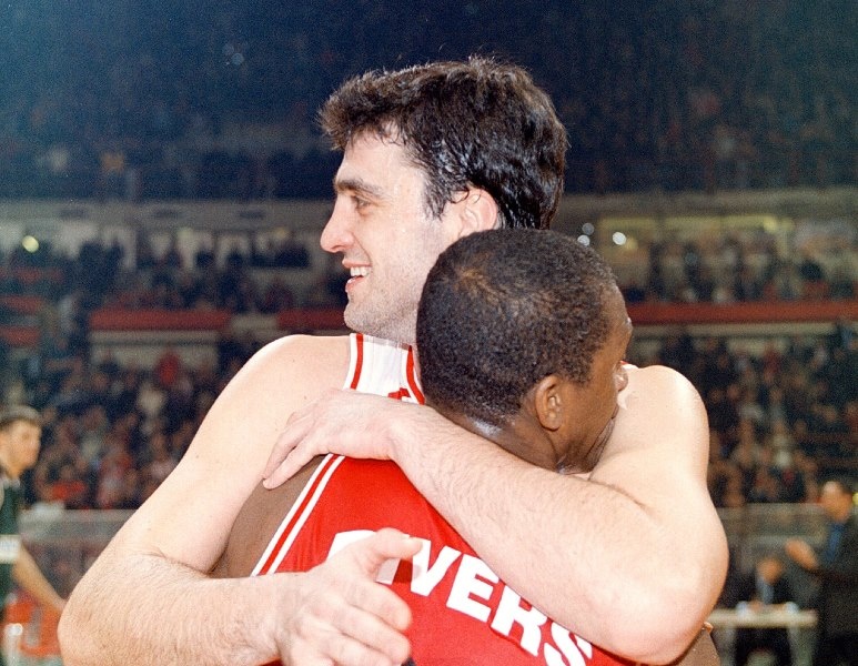 Ρίβερς στο Onsports: «Έπρεπε να μείνω στον Ολυμπιακό!» (photos+videos)