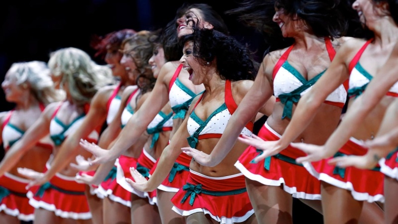 NBA: Χριστουγεννιάτικες χορεύτριες (photos)
