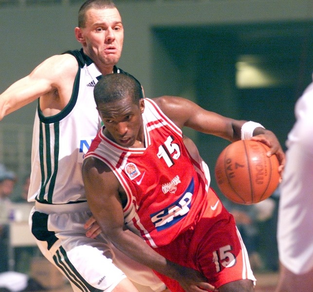 Ρίβερς στο Onsports: «Έπρεπε να μείνω στον Ολυμπιακό!» (photos+videos)