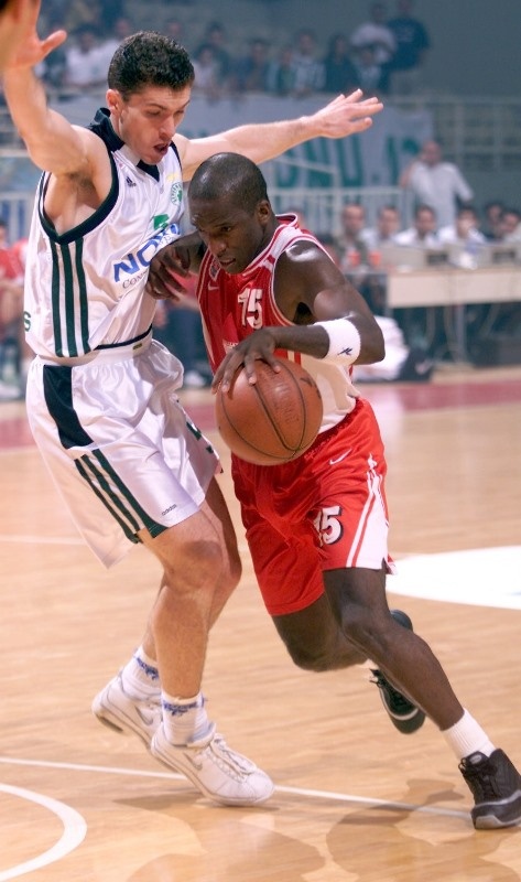 Ρίβερς στο Onsports: «Έπρεπε να μείνω στον Ολυμπιακό!» (photos+videos)