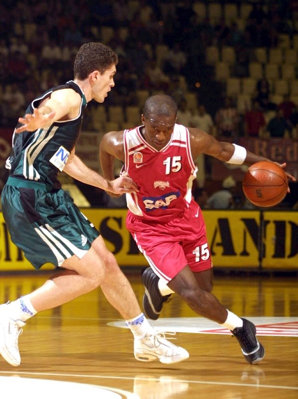 Ρίβερς στο Onsports: «Έπρεπε να μείνω στον Ολυμπιακό!» (photos+videos)