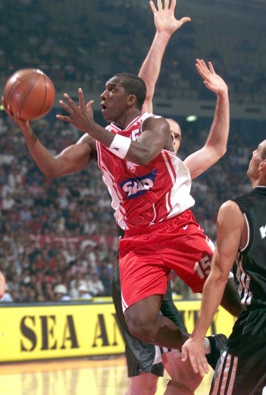 Ρίβερς στο Onsports: «Έπρεπε να μείνω στον Ολυμπιακό!» (photos+videos)