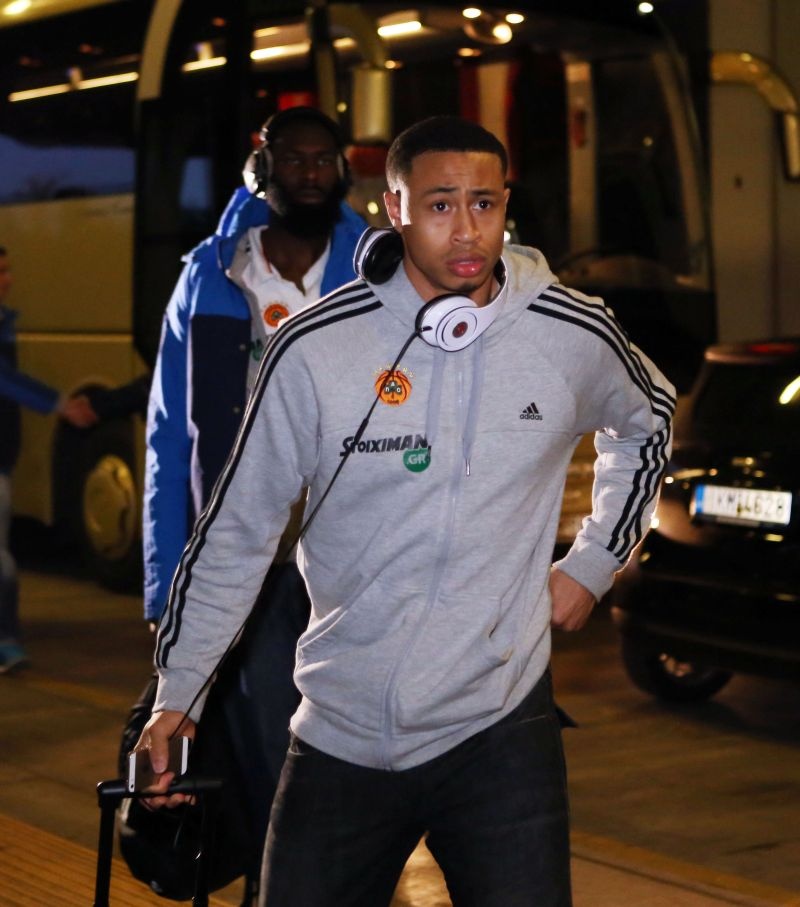 Ολυμπιακός – Παναθηναϊκός: Η άφιξη των «πράσινων» (photos)