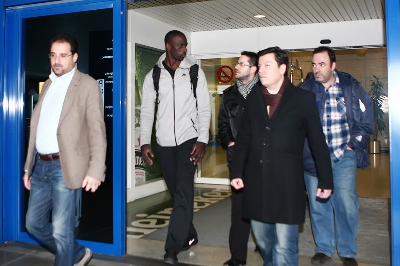 ΑΕΚ: Στην Αθήνα ο Μενσά-Μπονσού (photos)