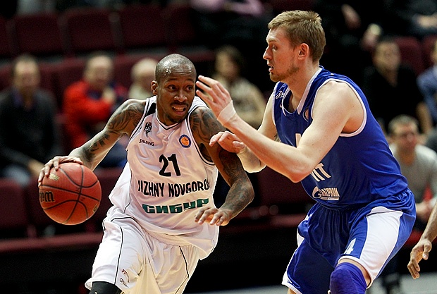 Νίζνι: Ο «διασυρμός» στην Αγία Πετρούπολη (photos+video)