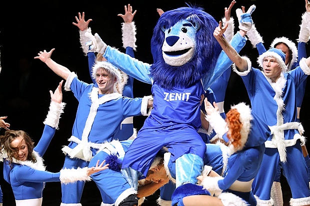 Νίζνι: Ο «διασυρμός» στην Αγία Πετρούπολη (photos+video)