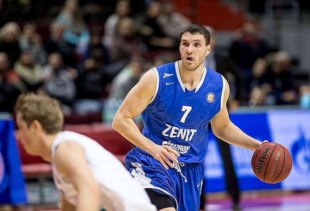 Νίζνι: Ο «διασυρμός» στην Αγία Πετρούπολη (photos+video)