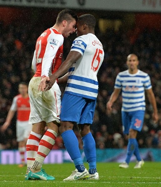 Άρσεναλ: Η «κουτουλιά» του Ζιρού (photos+videos)