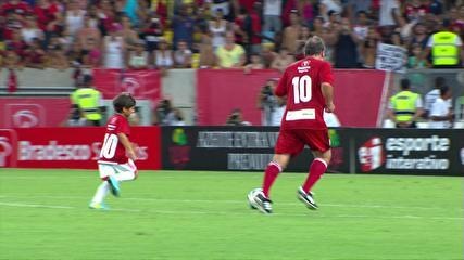 Αποθέωση Ζίκο και … εγγονού στο «Μαρακανά» (videos+photos)