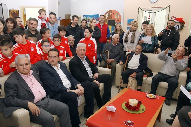 Ολυμπιακός: Δίπλα σε όσους έχουν ανάγκη οι «ερυθρόλευκοι» (photos)