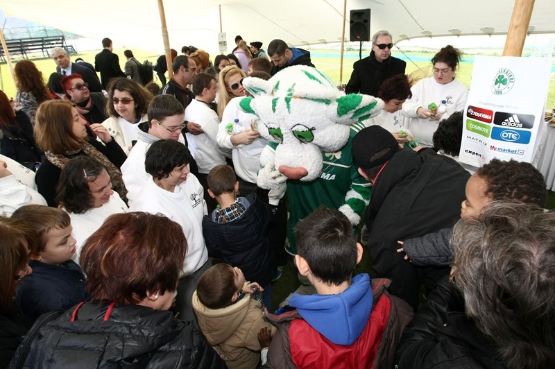 Παναθηναϊκός: Χάρισε χαμόγελα στα παιδιά (photos)
