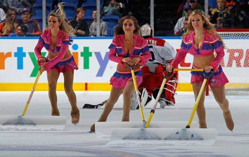 NHL: O πάγος κρατά και τα Ice Girls (photos)