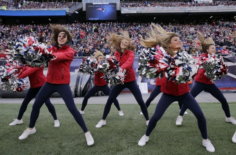 NFL: Playoffs και Cheerleaders (photos)