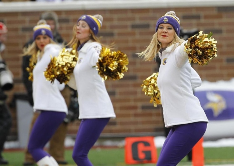 NFL: Playoffs και Cheerleaders (photos)