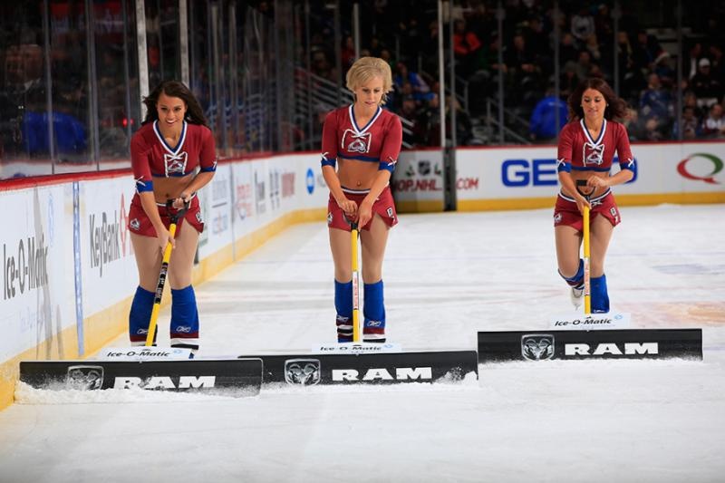 NHL: O πάγος κρατά και τα Ice Girls (photos)