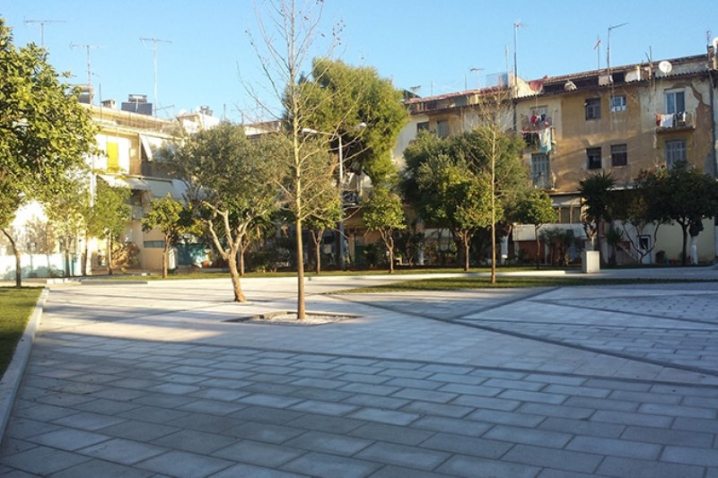 Η «ερυθρόλευκη» φροντίδα στον Πειραιά (photos)