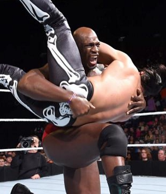 Main Event: Στεναχωρημένοι Edge και Christian (photos+videos)