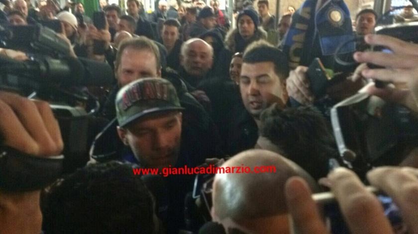 Ίντερ: Στο Μιλάνο ο Ποντόλσκι (photos)