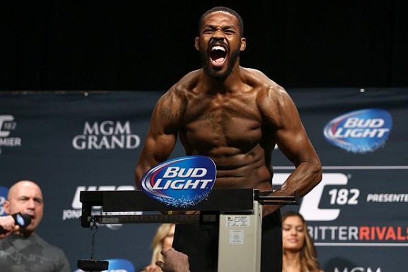 UFC 182: «Ζωγράφισαν» πάλι Jones και Cormier (photos+videos)